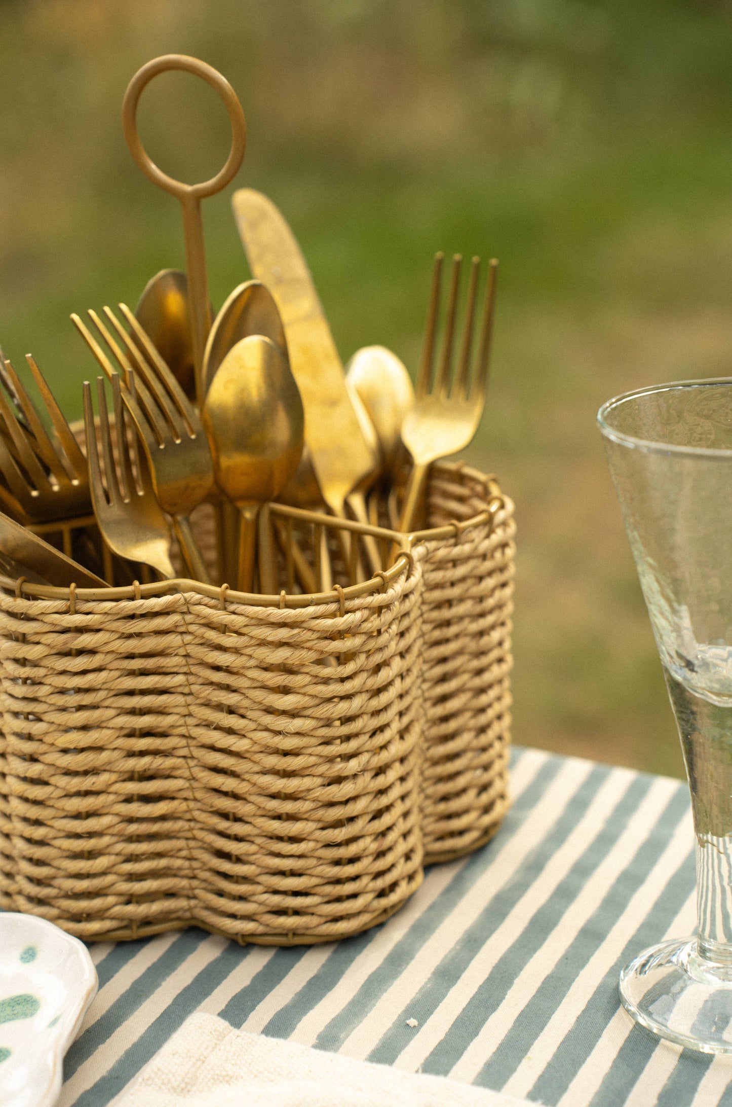 Scalloped Cutlery Holder