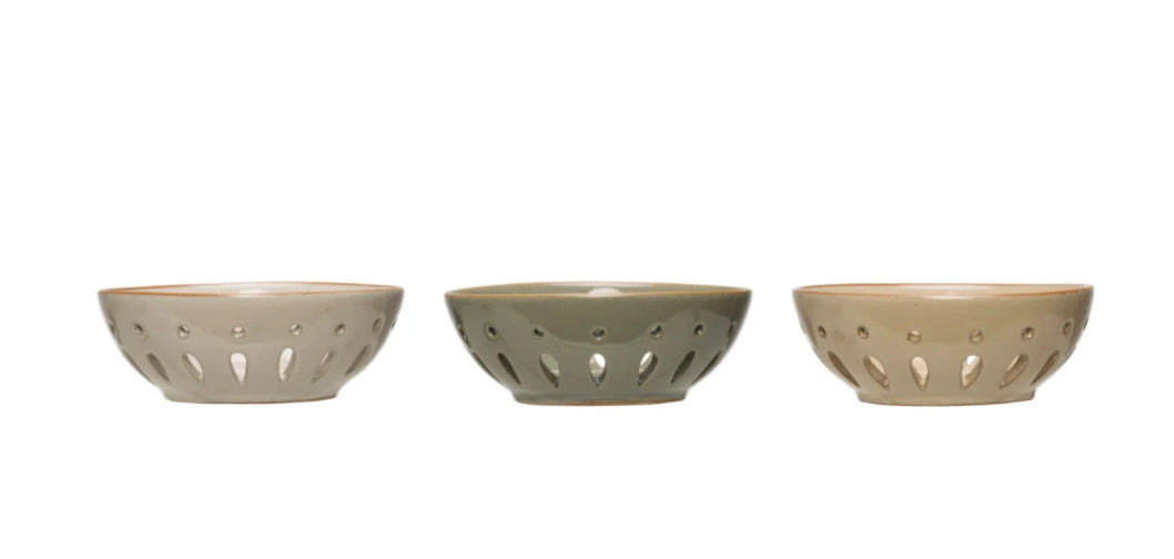 Stoneware Berry Bowl