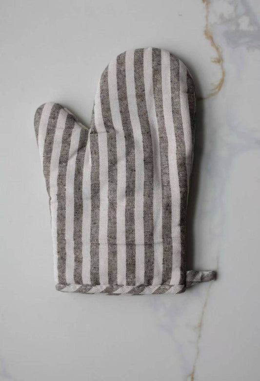 Stripe Oven Mitt