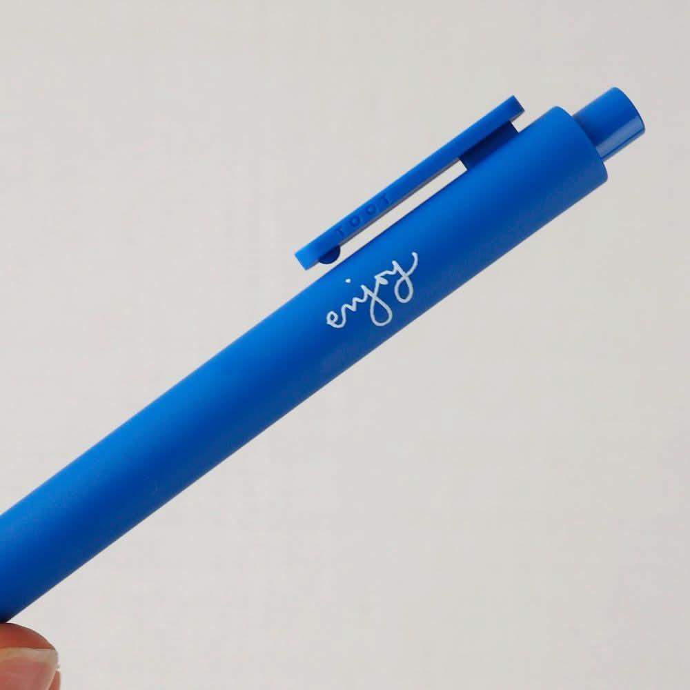 Pen-Emily Lex