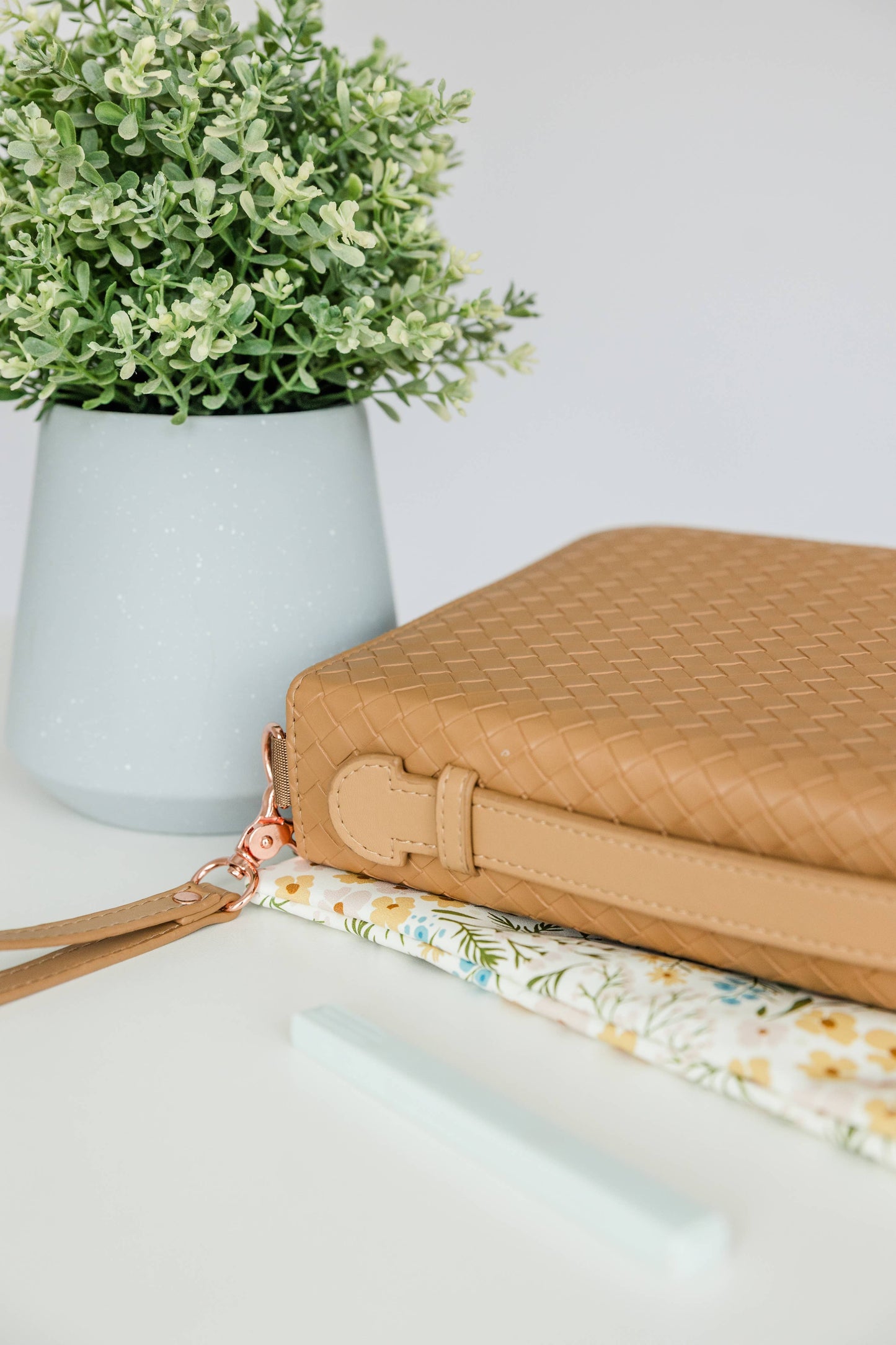 Bible Cover, Weave Bible Case, Crossbody CARAMEL