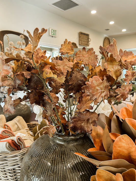 31” Faux Oak Leaf Spray