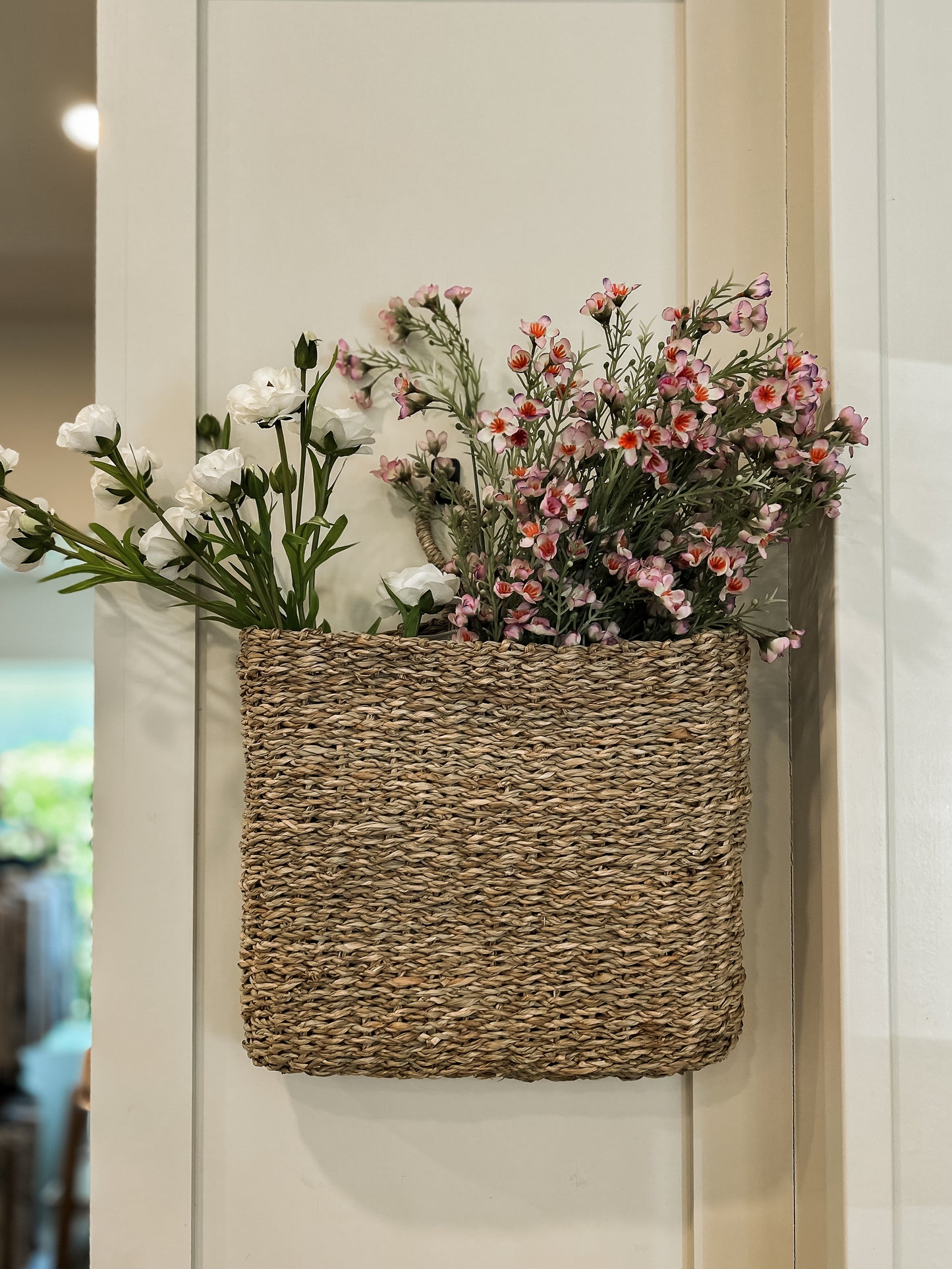 Hand-Woven Seagrass Wall Basket with Loop & Cotton Lining, Natural