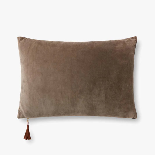 Lydia Pillow
